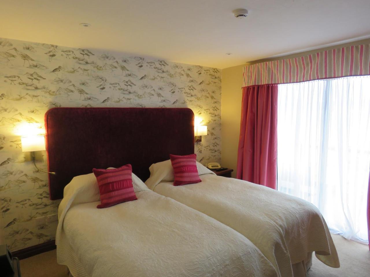 The Bay Horse Hotel And Restaurant Ulverston Dış mekan fotoğraf
