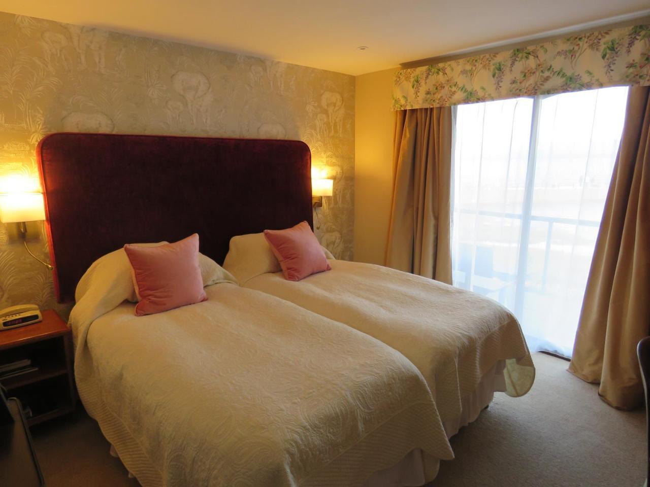 The Bay Horse Hotel And Restaurant Ulverston Dış mekan fotoğraf